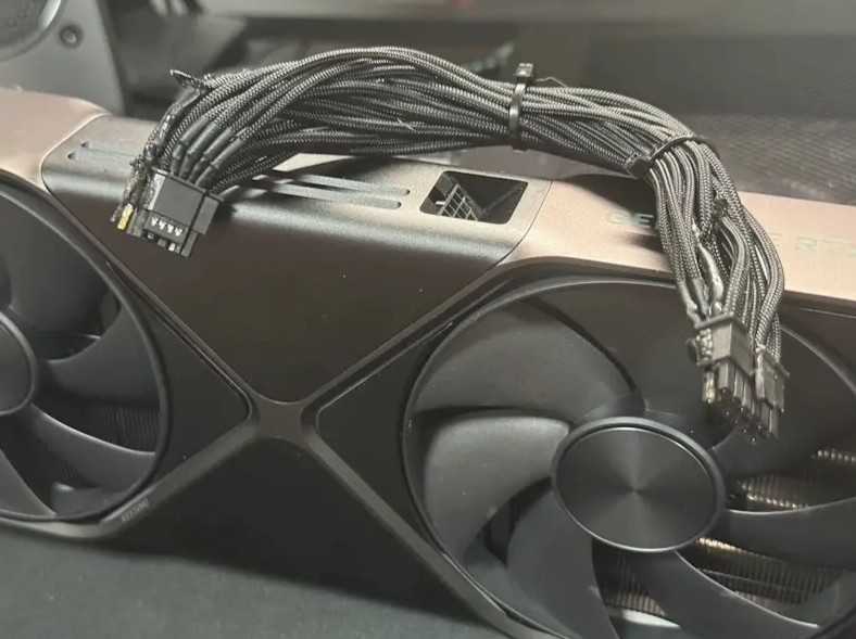 Nvidia RTX 5090 GPU Power Connectors Are Melting - What You Need to Know! 1 Melted-connector-RTX-5090-ss