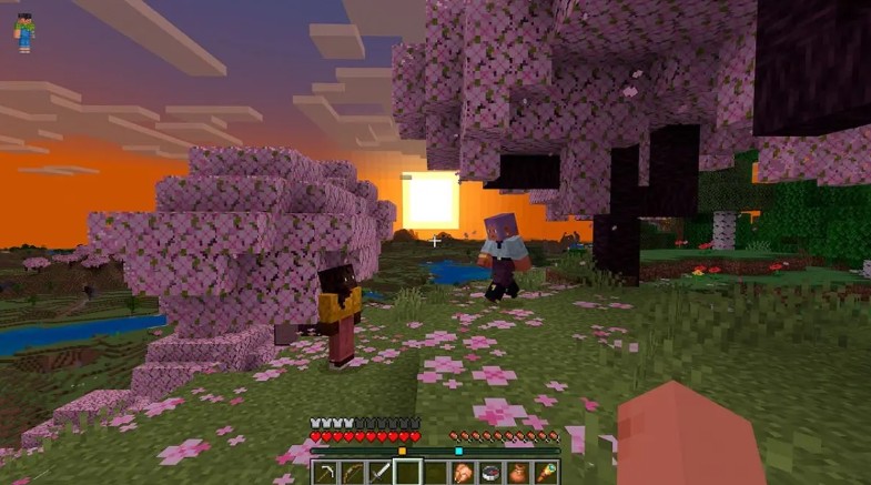 Mojang Unveils Explosive New Title for Minecraft Summer Game Drop 2025! 1 Minecraft-Player-Locator-Bar-SS-2